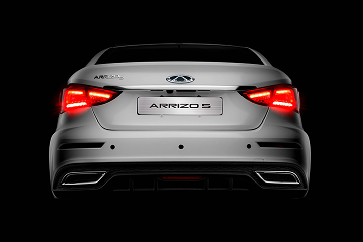 Modern exterior look with a strong body design